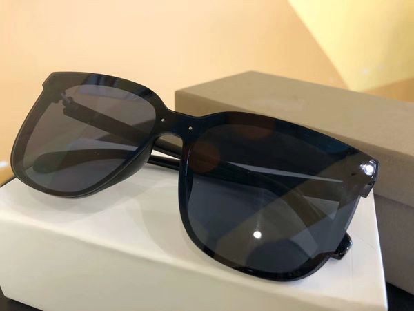 fashion design sunglasses outdoor shadow pc frame fashion classic women's glasses for men and women, Black
fashion design sunglasses outdoor shadow pc frame fashion classic women's glasses for men and women, Black
