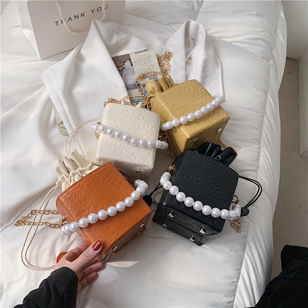 solid color pu leather ladies pearl chain bucket shoulder bags square handbag small flap crossbody bags for women sac main femme
solid color pu leather ladies pearl chain bucket shoulder bags square handbag small flap crossbody bags for women sac main femme