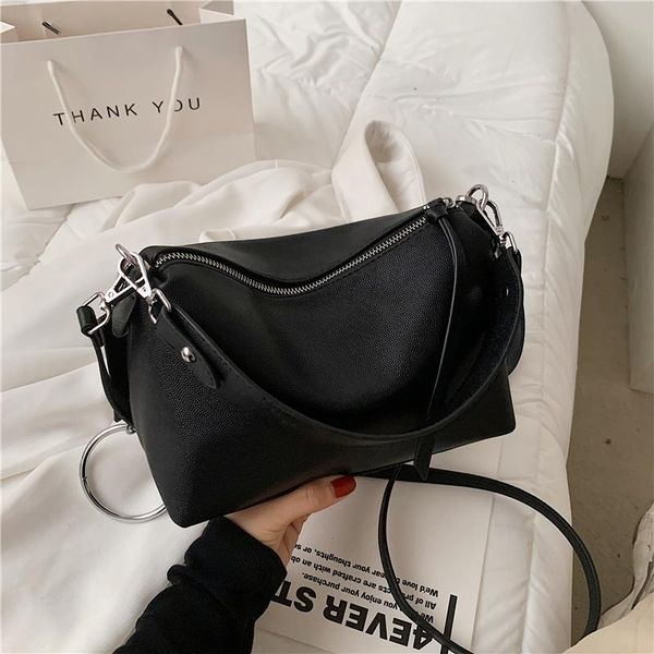 evening bags luxury designer handbags 2021 fashion one-shoulder messenger bag brand-name soft leather handbag large capacity underarm
evening bags luxury designer handbags 2021 fashion one-shoulder messenger bag brand-name soft leather handbag large capacity underarm
