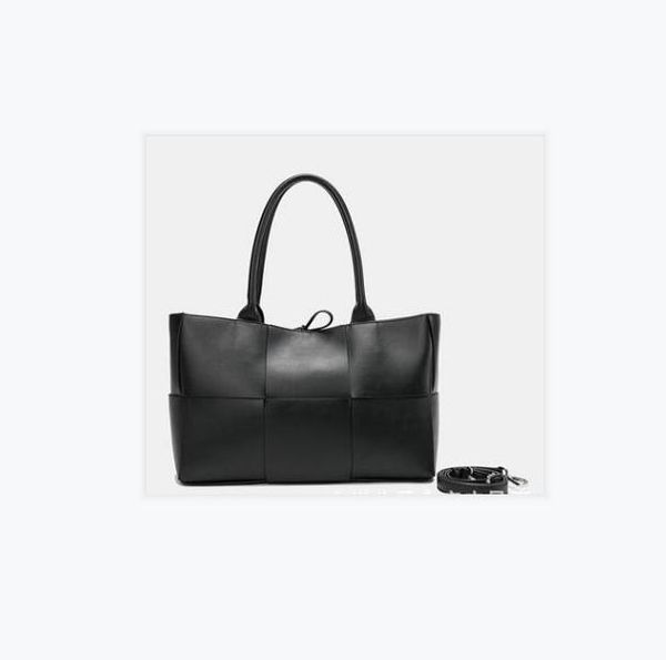 35cm brand designer classic arco tote womens baguette evening bag pouch totes plaited cow leather crossbody handbags 35x23x12cm 061705-2
35cm brand designer classic arco tote womens baguette evening bag pouch totes plaited cow leather crossbody handbags 35x23x12cm 061705-2