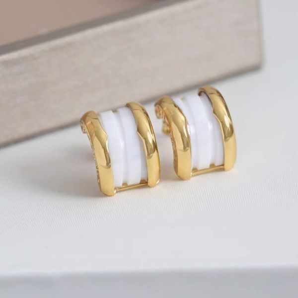 stud earring with ceramic in three colors for women wedding and engagement jewelry gift have box ps4474, Golden
stud earring with ceramic in three colors for women wedding and engagement jewelry gift have box ps4474, Golden