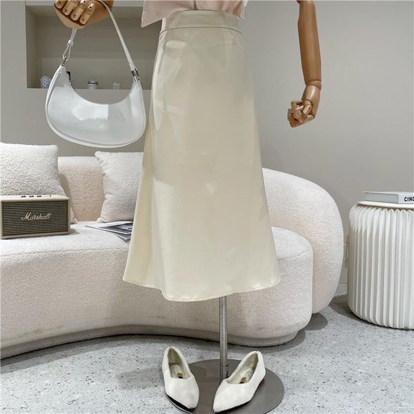 skirts niche design women's spring summer 2021 fashion high waist black medium long a-line one-step skirt
skirts niche design women's spring summer 2021 fashion high waist black medium long a-line one-step skirt