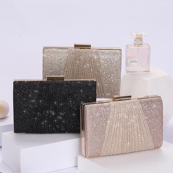 cosmetic bags & cases woman clutch bag metal dinner fashion shoulder 2021 female trend luxury
cosmetic bags & cases woman clutch bag metal dinner fashion shoulder 2021 female trend luxury