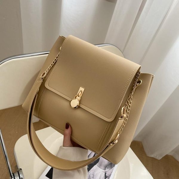shoulder bags famous design women tote bag 2021 fashion chain lady crossbody large capacity hand messenger
shoulder bags famous design women tote bag 2021 fashion chain lady crossbody large capacity hand messenger