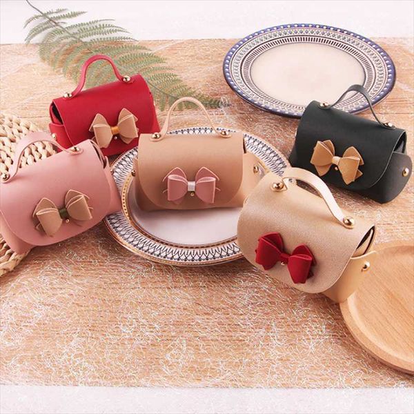 exquisite bow candy choclate bag wedding jewelry handbag box gift boxes for baby shower party packaging favor souvenir wrap
exquisite bow candy choclate bag wedding jewelry handbag box gift boxes for baby shower party packaging favor souvenir wrap