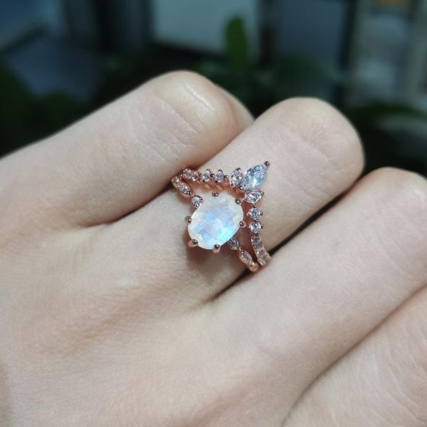 cluster rings selling 925 sterling silver oval 6x8mm natural blue moonstone ring sets for women gift, Golden;silver
cluster rings selling 925 sterling silver oval 6x8mm natural blue moonstone ring sets for women gift, Golden;silver