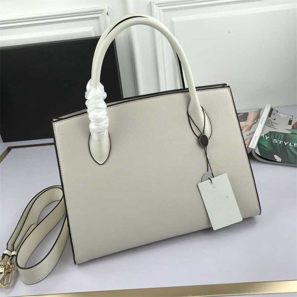 hanghhangbag luxury designer fashion hand handbag handbags backpack wallet purse shoulder crossbody tote bags mini bag white leather mu
hanghhangbag luxury designer fashion hand handbag handbags backpack wallet purse shoulder crossbody tote bags mini bag white leather mu