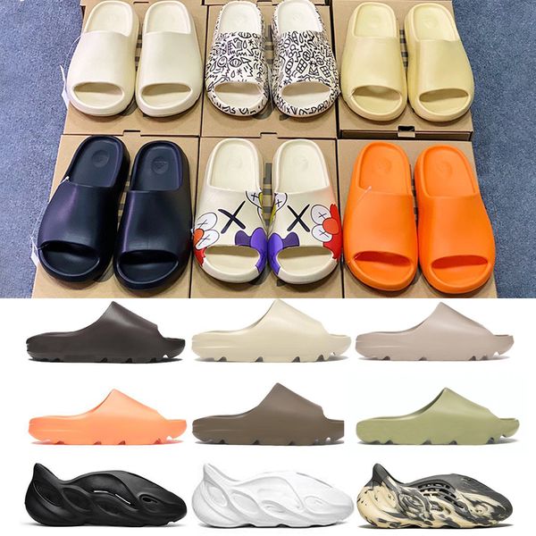 2021 latest men/women slides bone desert sand core mineral blue slippers mxt moon grey yellow black all colors available with box
2021 latest men/women slides bone desert sand core mineral blue slippers mxt moon grey yellow black all colors available with box