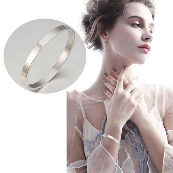 fashion round bracelet 2021 retro women's bracelet and women's simple trend jewelry wholesale drop shipping summer wear, Black
fashion round bracelet 2021 retro women's bracelet and women's simple trend jewelry wholesale drop shipping summer wear, Black