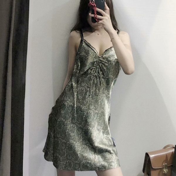 adjustable strap mini dress women paisley spaghetti strap party dresses summer fashion vintage camisole women dresses 210422, Black;gray
adjustable strap mini dress women paisley spaghetti strap party dresses summer fashion vintage camisole women dresses 210422, Black;gray