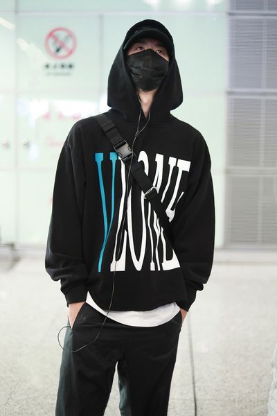 factory long 2021 brand v hoodie wang yibo's same back large casual loose coat men's and women's fashion brand 3hsi, Black
factory long 2021 brand v hoodie wang yibo's same back large casual loose coat men's and women's fashion brand 3hsi, Black