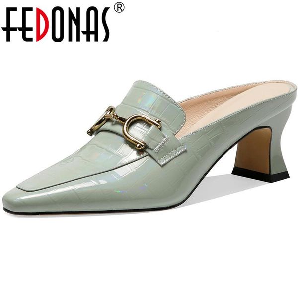 fashion women sandals hanged metal genuine leather mules summer est working party shoes woman dress, Black
fashion women sandals hanged metal genuine leather mules summer est working party shoes woman dress, Black