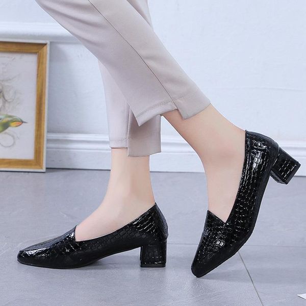 dress shoes big size chunky heels woman high boat fretwork pups pointed toe slip on black wind red 76c61
dress shoes big size chunky heels woman high boat fretwork pups pointed toe slip on black wind red 76c61