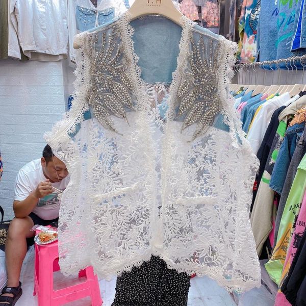 women's vests 2021 summer rhinestone white lace embroidered denim coat stitching loose sleeveless vest woman thin jeans waistcoat, Black;white
women's vests 2021 summer rhinestone white lace embroidered denim coat stitching loose sleeveless vest woman thin jeans waistcoat, Black;white