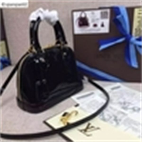 evening brand designer handles luxury emen totes m50418 black shoulder patent leather shell bag bags shoulder handbags cross bags body b
evening brand designer handles luxury emen totes m50418 black shoulder patent leather shell bag bags shoulder handbags cross bags body b