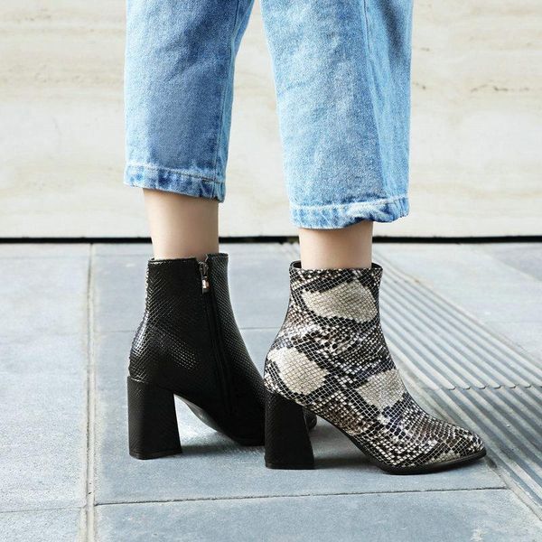 2021 leather fashion autumn winter women boots square high heel pointed women boots mixed color zipper ladies boot 1, Black
2021 leather fashion autumn winter women boots square high heel pointed women boots mixed color zipper ladies boot 1, Black
