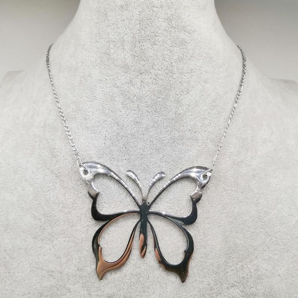pendant necklaces minimalist hyperbole metal hollow out butterfly fashion vintage insect animal necklace for women jewelry party, Silver
pendant necklaces minimalist hyperbole metal hollow out butterfly fashion vintage insect animal necklace for women jewelry party, Silver
