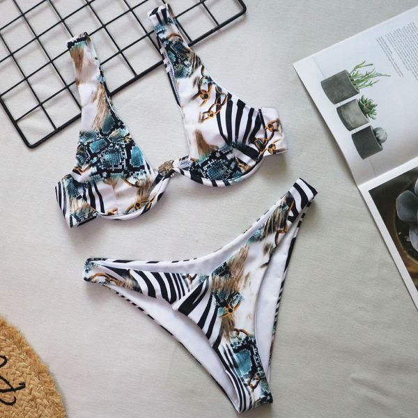 20212021 new high cut thong bathing suit high waist swimsuit solid swimwear women brazilian biquini swim beach micro bikini set, White;black
20212021 new high cut thong bathing suit high waist swimsuit solid swimwear women brazilian biquini swim beach micro bikini set, White;black