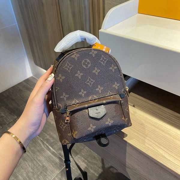 2021 womens shoulder bags luxury designers leather tote handbags women clutch bag backpack purse -l7466, Red;black
2021 womens shoulder bags luxury designers leather tote handbags women clutch bag backpack purse -l7466, Red;black