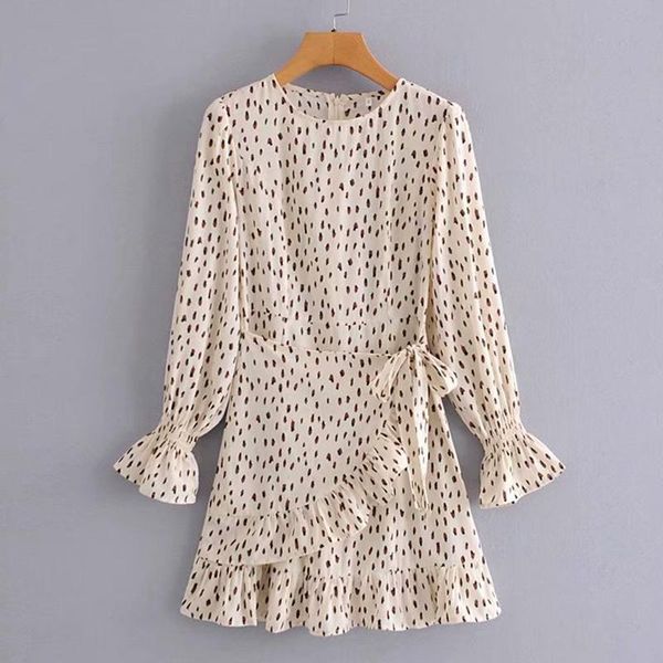 casual dresses spring women dress 2021 fashion retro print o-neck ruffled elegant temperament street women's chic, Black;gray
casual dresses spring women dress 2021 fashion retro print o-neck ruffled elegant temperament street women's chic, Black;gray
