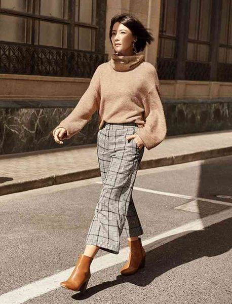 women's two piece pants european and american stars the same apricot turtleneck loose sweater + high waist check wide leg pants suit az, White
women's two piece pants european and american stars the same apricot turtleneck loose sweater + high waist check wide leg pants suit az, White
