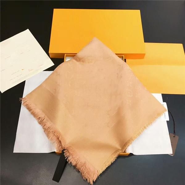 140x140cm silk and wool scarves autumn and winter scarf man women shawl square neck letter flower clover scarf highly quality, Blue;gray
140x140cm silk and wool scarves autumn and winter scarf man women shawl square neck letter flower clover scarf highly quality, Blue;gray