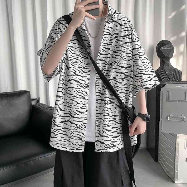 men's casual shirts summer striped korean fashion loose harajuku streetwear hip-hop five-point sleeve -2xl mlni, White;black
men's casual shirts summer striped korean fashion loose harajuku streetwear hip-hop five-point sleeve -2xl mlni, White;black