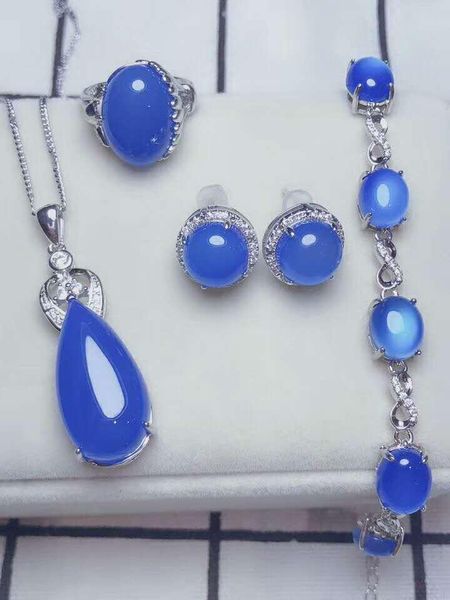 bracelet, earrings & necklace c24#925 silver inlaid natural chalcedony set, the jade face is clean and translucent, Black
bracelet, earrings & necklace c24#925 silver inlaid natural chalcedony set, the jade face is clean and translucent, Black