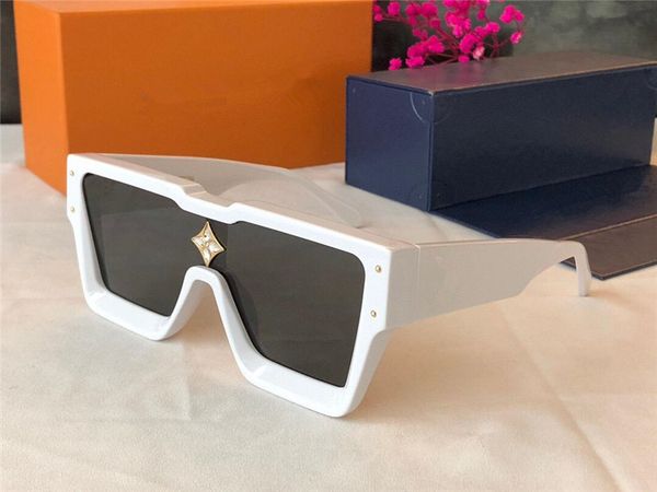 1485 eyeglasse summer style gradient lens uv 400 protection for men and women vintage square plank frame come with case classic fashion, White;black
1485 eyeglasse summer style gradient lens uv 400 protection for men and women vintage square plank frame come with case classic fashion, White;black
