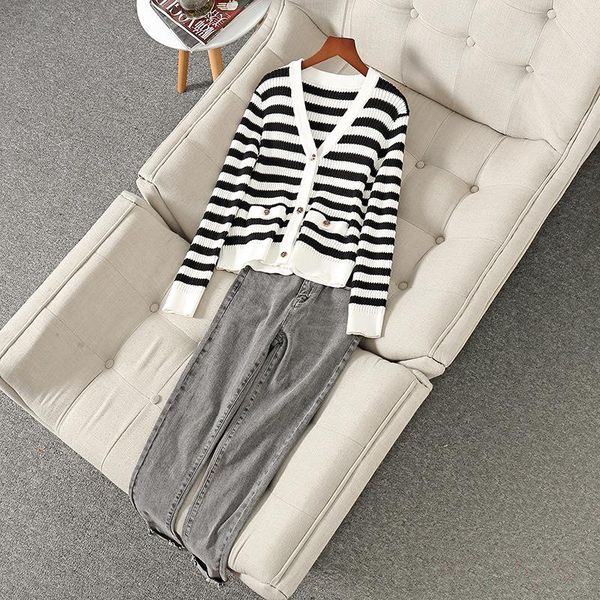 arrival 2021 europe women's high street fashion spring striped cardigan sweater pullover and stretch jeans two piece set pants, White
arrival 2021 europe women's high street fashion spring striped cardigan sweater pullover and stretch jeans two piece set pants, White