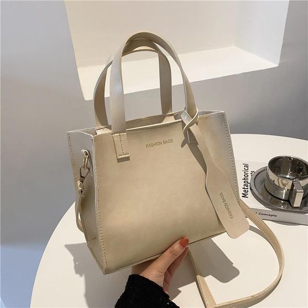 evening bags casual bag handbags autumn 2021 fashion large-capacity handbag women messenger shoulder tote
evening bags casual bag handbags autumn 2021 fashion large-capacity handbag women messenger shoulder tote