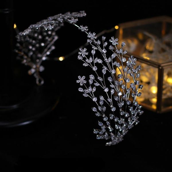 hair clips & barrettes zircon queen japanese and korean wedding dress bride elegant crown clasp headdress, Golden;silver
hair clips & barrettes zircon queen japanese and korean wedding dress bride elegant crown clasp headdress, Golden;silver