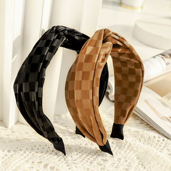 european and usa selling headbands for women girls elegant cross knotted wide pu leather hair bands, Black;brown
european and usa selling headbands for women girls elegant cross knotted wide pu leather hair bands, Black;brown