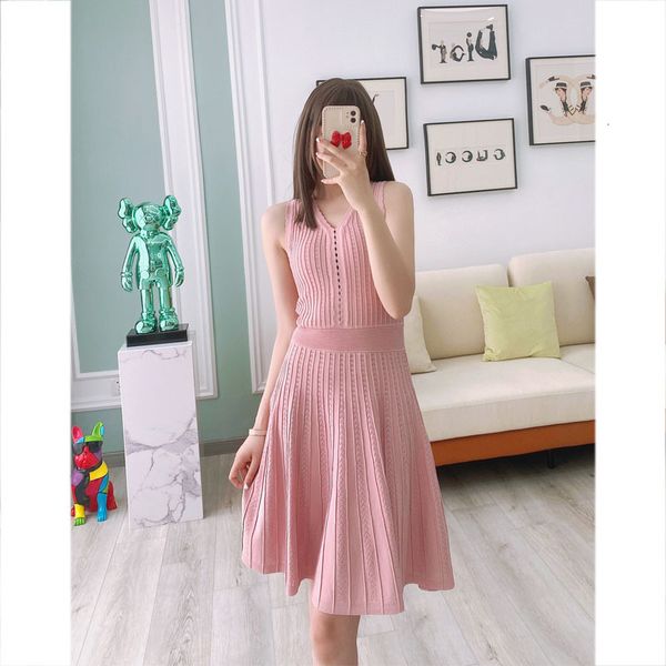 te ba * digner ~ 2021 summer waist closing sleevels suspender v-neck drs hepburn style small black skirt, White
te ba * digner ~ 2021 summer waist closing sleevels suspender v-neck drs hepburn style small black skirt, White
