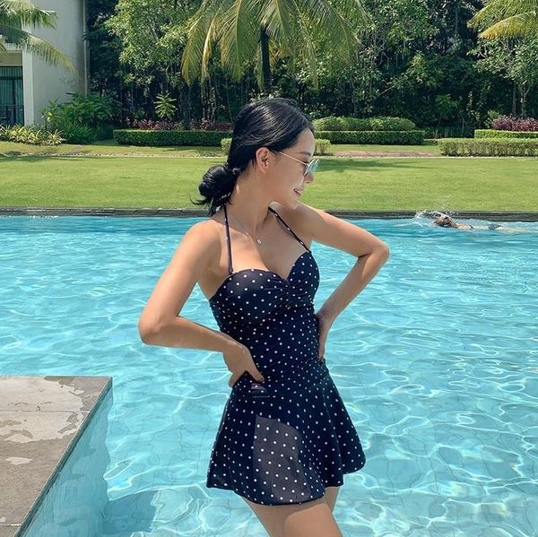 one-piece suits 2021 women one piece push up swimsuit dotted swimwear summer ladies beach wear maillot de bain femme monokini korean st
one-piece suits 2021 women one piece push up swimsuit dotted swimwear summer ladies beach wear maillot de bain femme monokini korean st