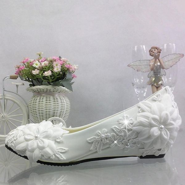 white lace flower wedding shoes pearl beaded slip-on shallow round toe chunkey wedge heels women pumps party banquet reception, Black
white lace flower wedding shoes pearl beaded slip-on shallow round toe chunkey wedge heels women pumps party banquet reception, Black