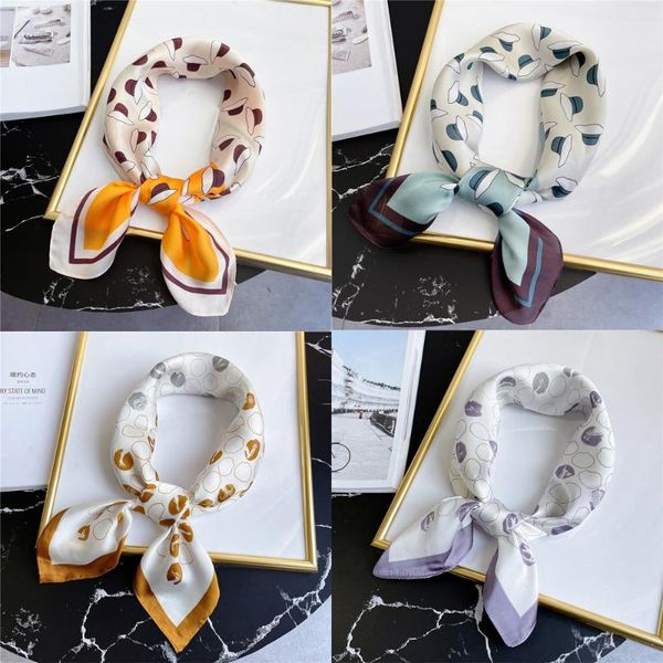 scarves printed silk hijab scarf for women korean small square temperament decorative neck scarfs spring warm sunscreen, Blue;gray
scarves printed silk hijab scarf for women korean small square temperament decorative neck scarfs spring warm sunscreen, Blue;gray