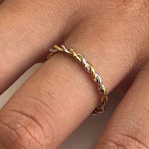 wedding rings vintage male female metal small ring charm gold silver color for women classic bride infinity thin engagement, Slivery;golden
wedding rings vintage male female metal small ring charm gold silver color for women classic bride infinity thin engagement, Slivery;golden