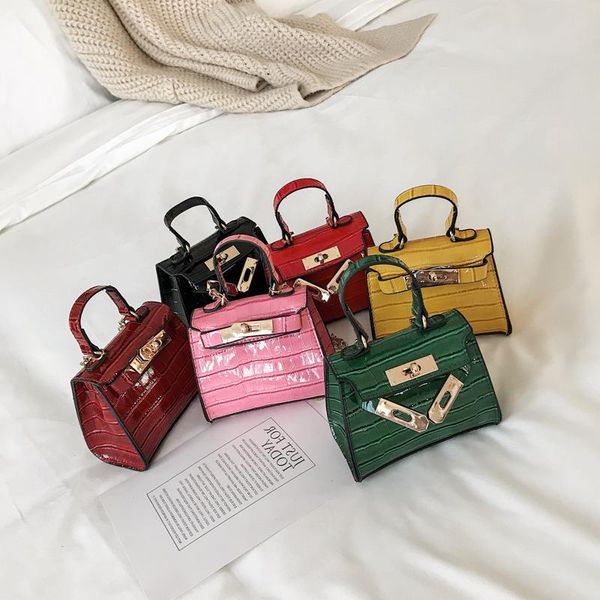 the bag korean coin purse girl messenger children's fashion lock version chain all-match trend new portable shoulder of vtbvd
the bag korean coin purse girl messenger children's fashion lock version chain all-match trend new portable shoulder of vtbvd