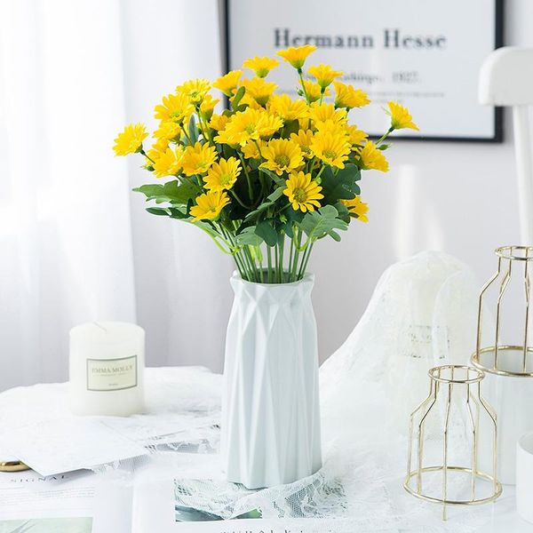 decorative flowers & wreaths 33cm wild chrysanthemum simulation bouquet artificial small daisy plant silk flower decoration
decorative flowers & wreaths 33cm wild chrysanthemum simulation bouquet artificial small daisy plant silk flower decoration