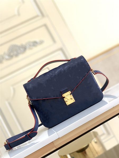 compact size for essentials long wallet removable leather tassel s lock crossbody versatile as handbag or shoulder bags
compact size for essentials long wallet removable leather tassel s lock crossbody versatile as handbag or shoulder bags