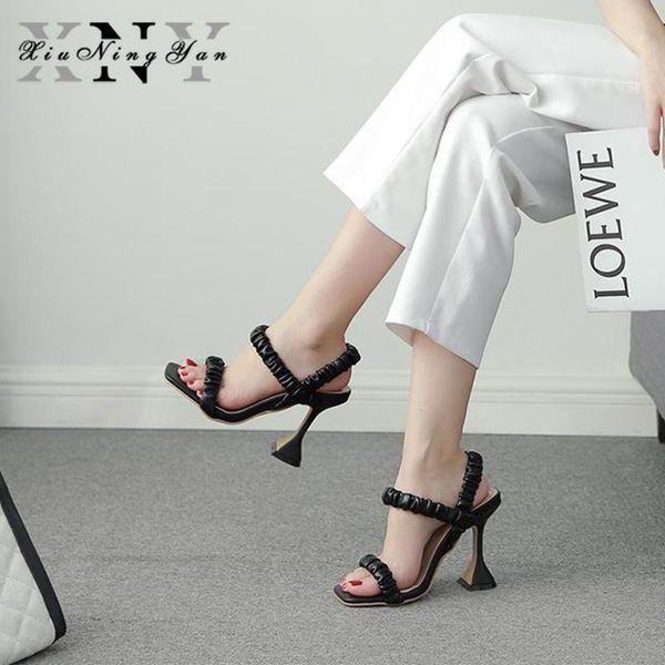 women sandals 2021 summer fashion pleated wine glass heel black white shoes woman dress party office pumps
women sandals 2021 summer fashion pleated wine glass heel black white shoes woman dress party office pumps