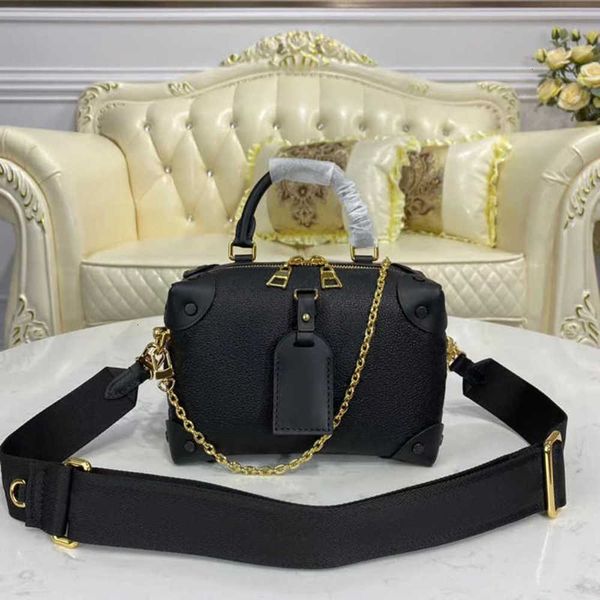 7a+fashion new series with removable wide straps women bags 45393 handle and practical zipper inside pocket removable wide straps shoulder b
7a+fashion new series with removable wide straps women bags 45393 handle and practical zipper inside pocket removable wide straps shoulder b