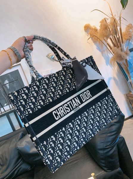 Leather Bag Luxurys Women Bags Tote Handbag Designers Capacity Soft Fashion Handbags With 2021 Brang Logo -L2294, A-l2294
Leather Bag Luxurys Women Bags Tote Handbag Designers Capacity Soft Fashion Handbags With 2021 Brang Logo -L2294, A-l2294