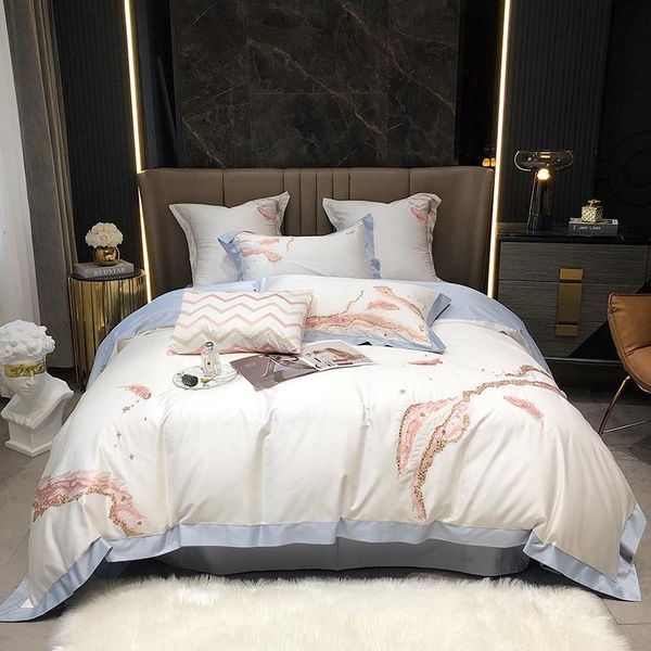 embroidered duvet cover set premium soft egyptian cotton bedding quilt /king size 4pcs 1bed sheet 2pillowcases sets
embroidered duvet cover set premium soft egyptian cotton bedding quilt /king size 4pcs 1bed sheet 2pillowcases sets