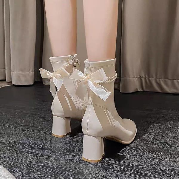 boots shoes women 2021 round toe winter footwear luxury designer zipper autumn rubber high heel rock ladies fashion ankle pu, Black
boots shoes women 2021 round toe winter footwear luxury designer zipper autumn rubber high heel rock ladies fashion ankle pu, Black