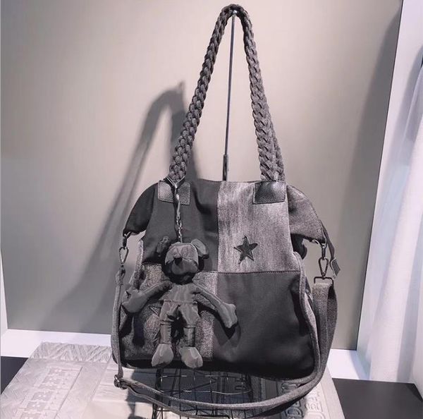 shoulder bags female 2022 european and american style oxford big simple portable messenger mesh bag
shoulder bags female 2022 european and american style oxford big simple portable messenger mesh bag