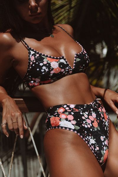 new floral bikini set women v cut bikinis high waist swimsuit girls holiday beach wear bathing suit swimwearby air
new floral bikini set women v cut bikinis high waist swimsuit girls holiday beach wear bathing suit swimwearby air