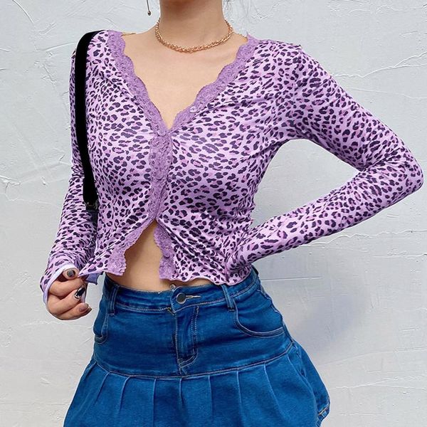 fashion women's v-neck leopard printed lace single-breasted t-shirts slim long sleeve y2k aesthetic crop streetwear#p3 t-shirt, White
fashion women's v-neck leopard printed lace single-breasted t-shirts slim long sleeve y2k aesthetic crop streetwear#p3 t-shirt, White