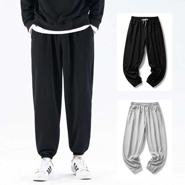autumn and winter cotton pants men fleece solid elastic waist streetwear baggy trousers men casual trendy wild men pants 210702, Black 
autumn and winter cotton pants men fleece solid elastic waist streetwear baggy trousers men casual trendy wild men pants 210702, Black